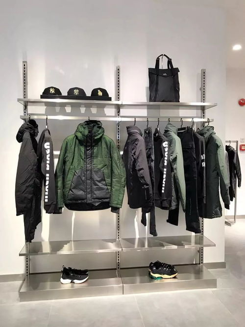 akenz 新店開業(yè) 將潮流服飾與北歐家居結(jié)合,打造工匠精神的多品牌集合店