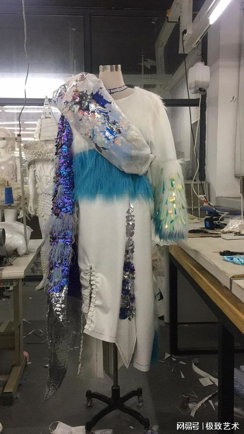 服裝設(shè)計師羅薇的服飾創(chuàng)意與實現(xiàn)